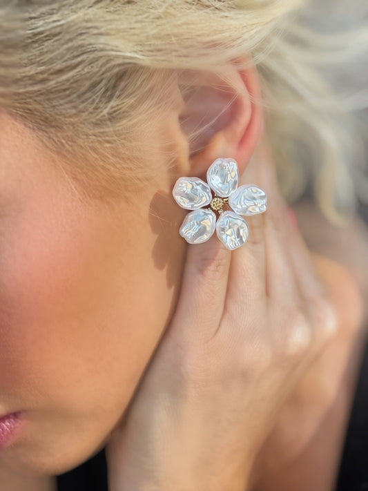 Grace Grows Here Chunky Pearl Flower Stud Earrings