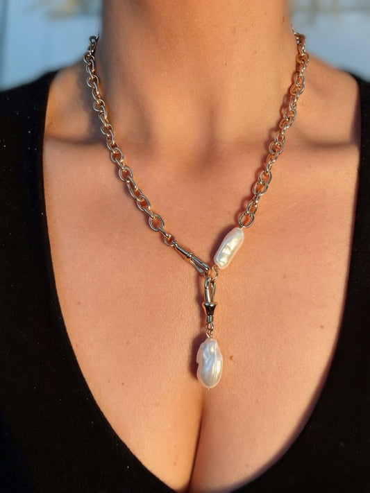Southern Pearl Pendant Chain Necklace
