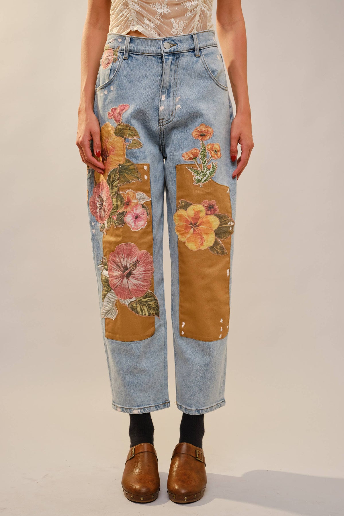 Autumn Floral Patchwork Barrel Leg Jeans – Light Wash