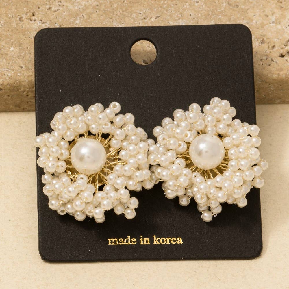 Perles en fleur - Boucles d'oreilles clous grappe florale de perles