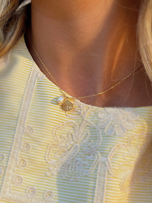Gold Scallop Shell Necklace with Pearl | Coastal Beach Pendant Necklace | 18K Gold Plated CZ Shell Jewelry | Summer Vacation Necklace Gift for Her