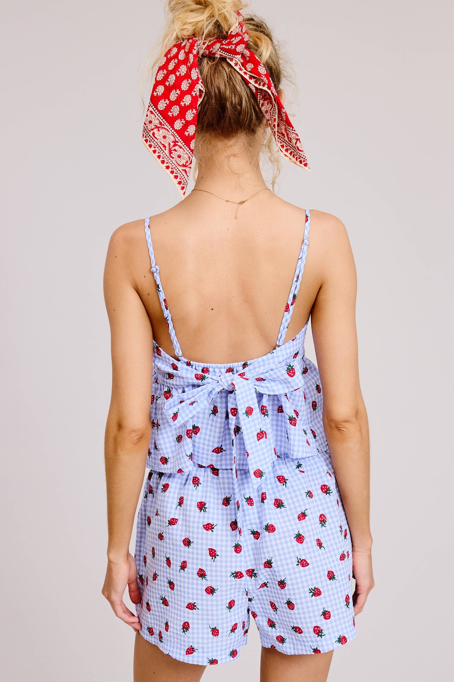 Erdbeer-Gingham Zweiteiler | Damen Sommer Tanktop & Shorts Set | Babydoll-Cami + Shorts mit Kordelzug | Süßes passendes Urlaubsoutfit