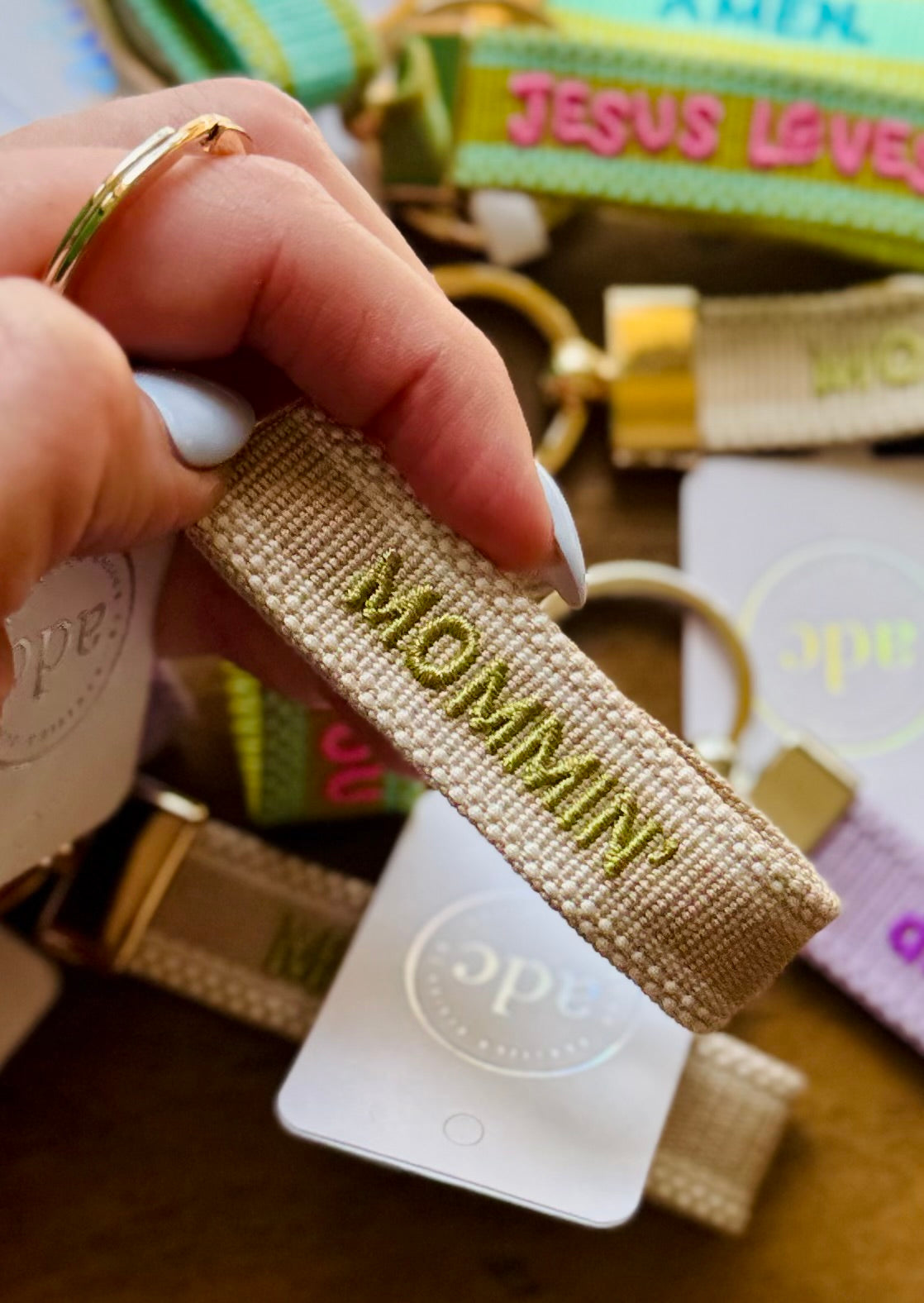 MOMMIN' Woven Canvas Keychain