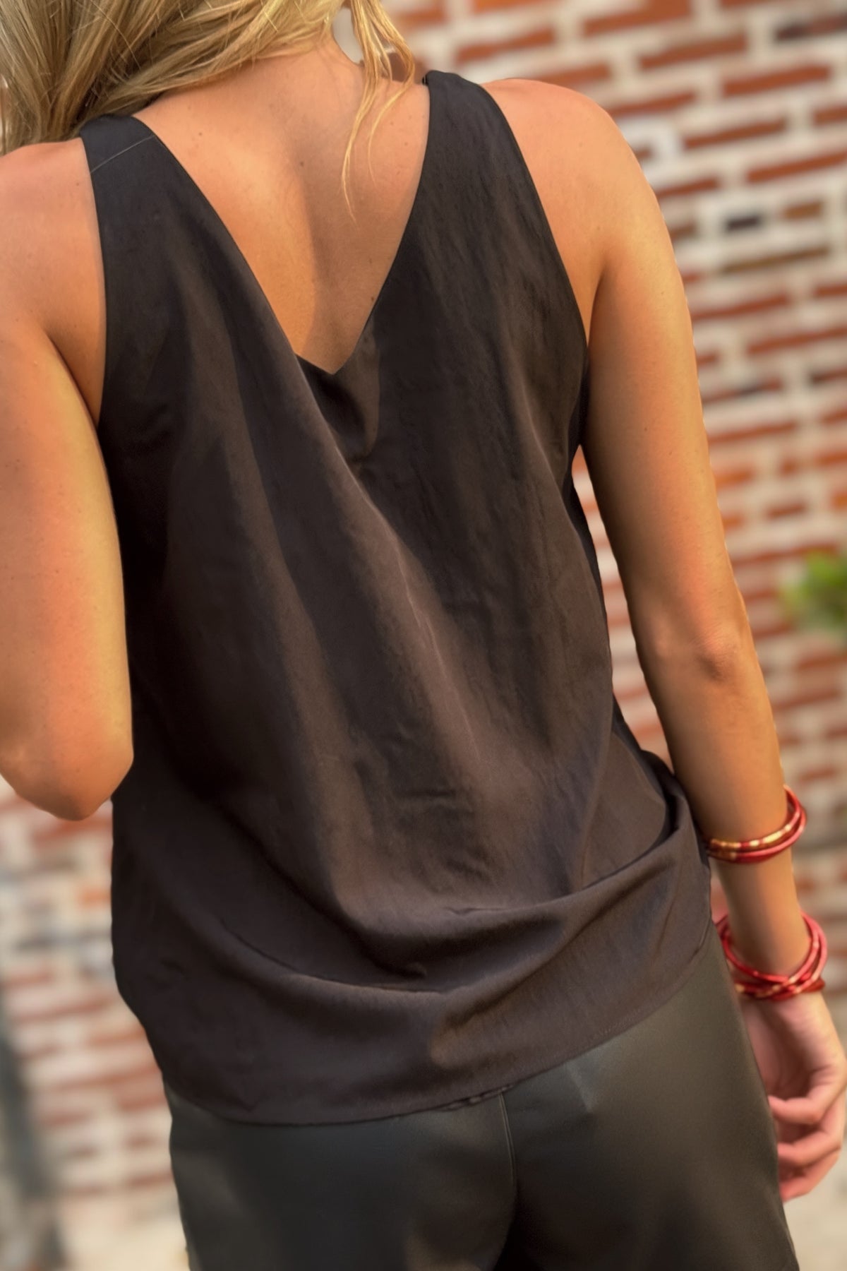 Lightweight Breezy Black Twisted Flower Tank Top