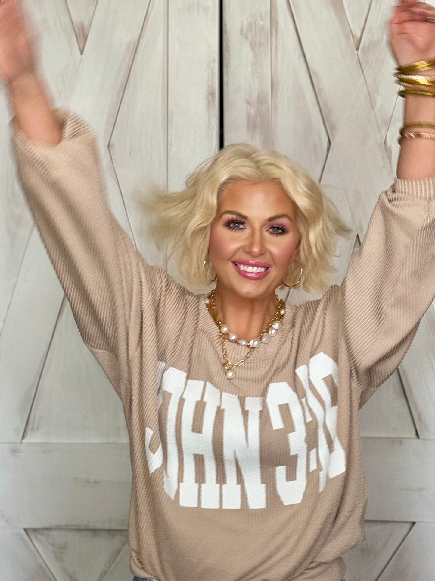 JOHN 3:16 Print Oatmeal Oversized Graphic Pullover Top - American Graham Apparel