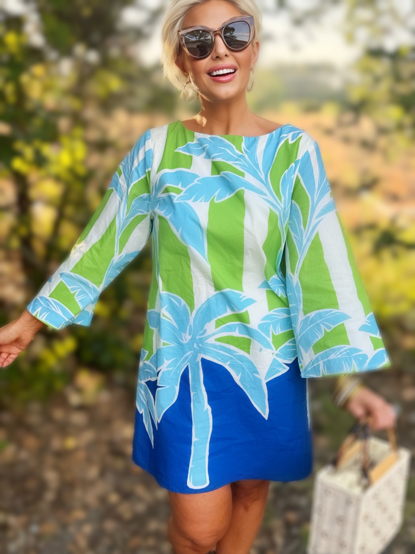 Une mini-robe tissée imprimée - ID23478 : VERT BLEU / Contemporain / L