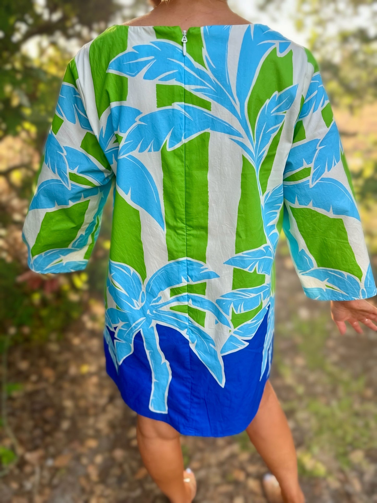Une mini-robe tissée imprimée - ID23478 : VERT BLEU / Contemporain / L