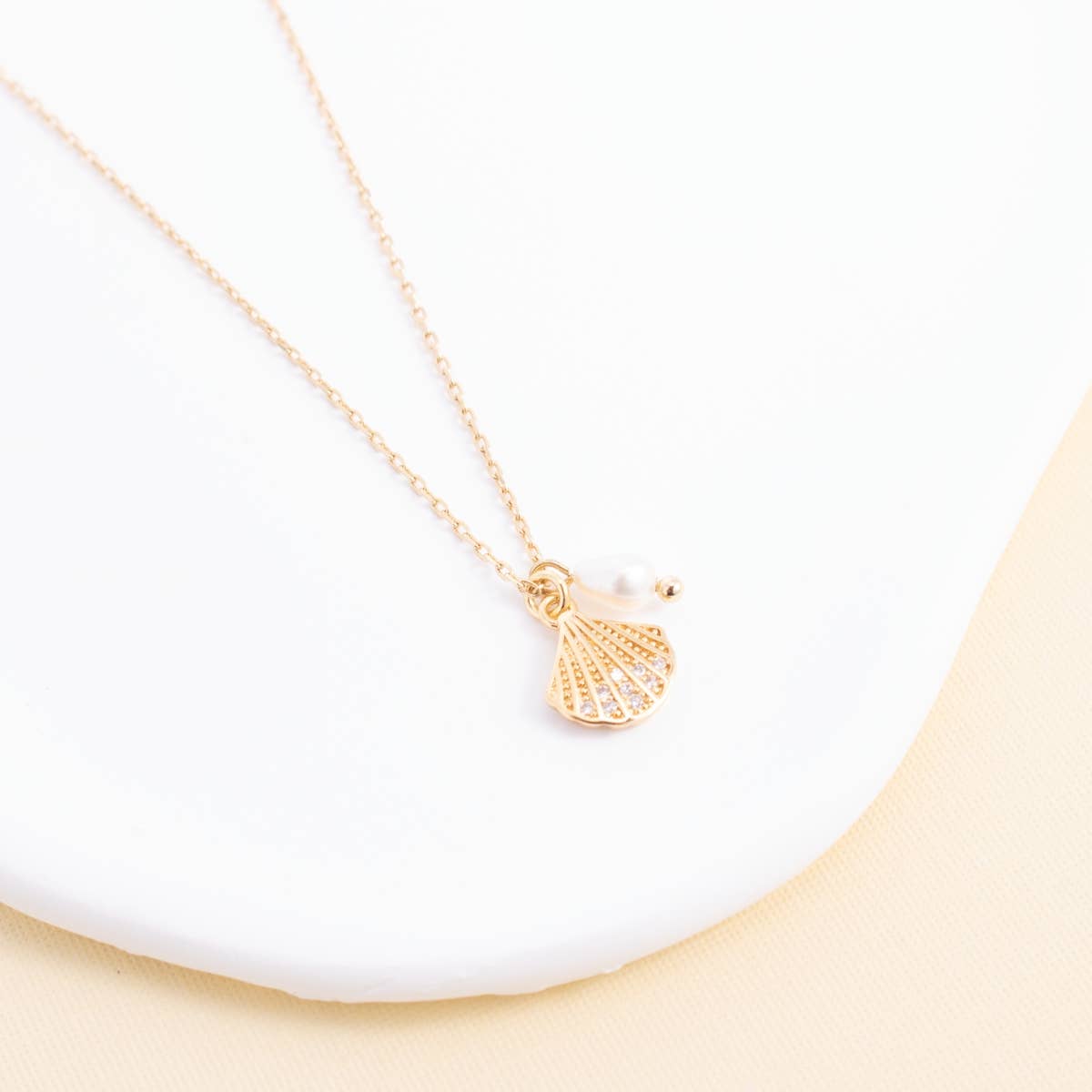Gold Scallop Shell Necklace with Pearl | Coastal Beach Pendant Necklace | 18K Gold Plated CZ Shell Jewelry | Summer Vacation Necklace Gift for Her