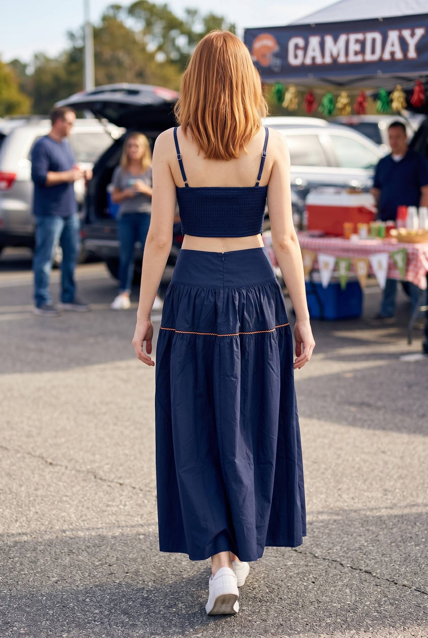 Exclusive Lace Trimmed Top & Skirt Set: WHITE/NAVY / L