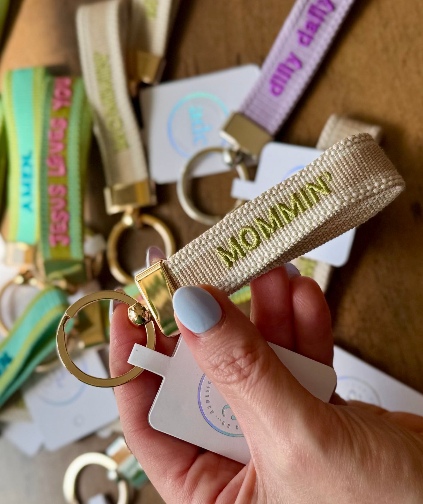 MOMMIN' Woven Canvas Keychain