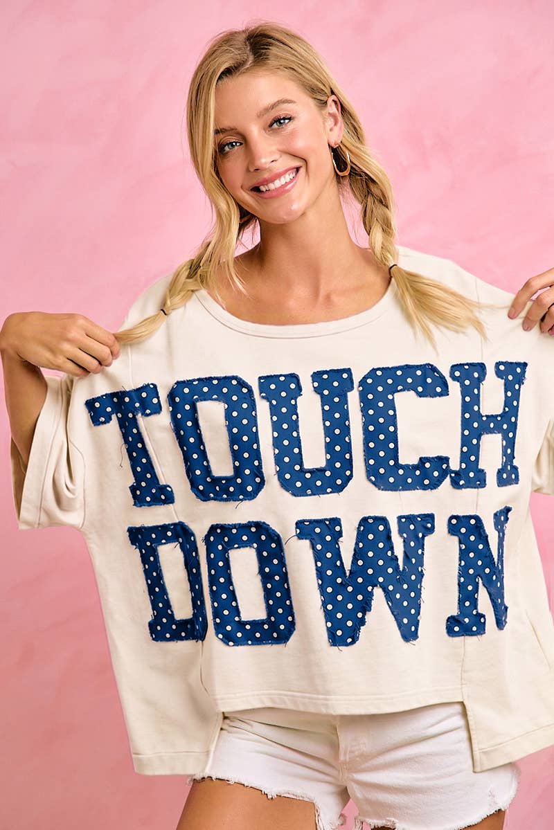GAMEDAY THEME POLKA DOT PATCHES SHORT SLEEVES TOP: BLACK/RED / L