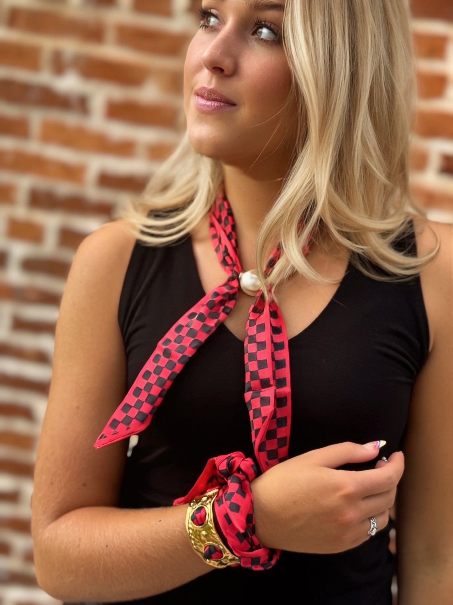 Red & Black Checkered Magnetic Scarf Necklace