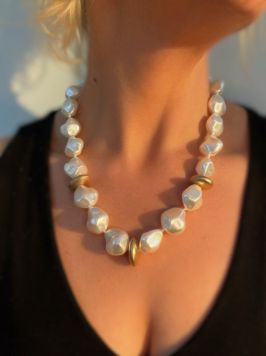 The Luxe Strand- Chunky Baroque Pearl Beaded Necklace