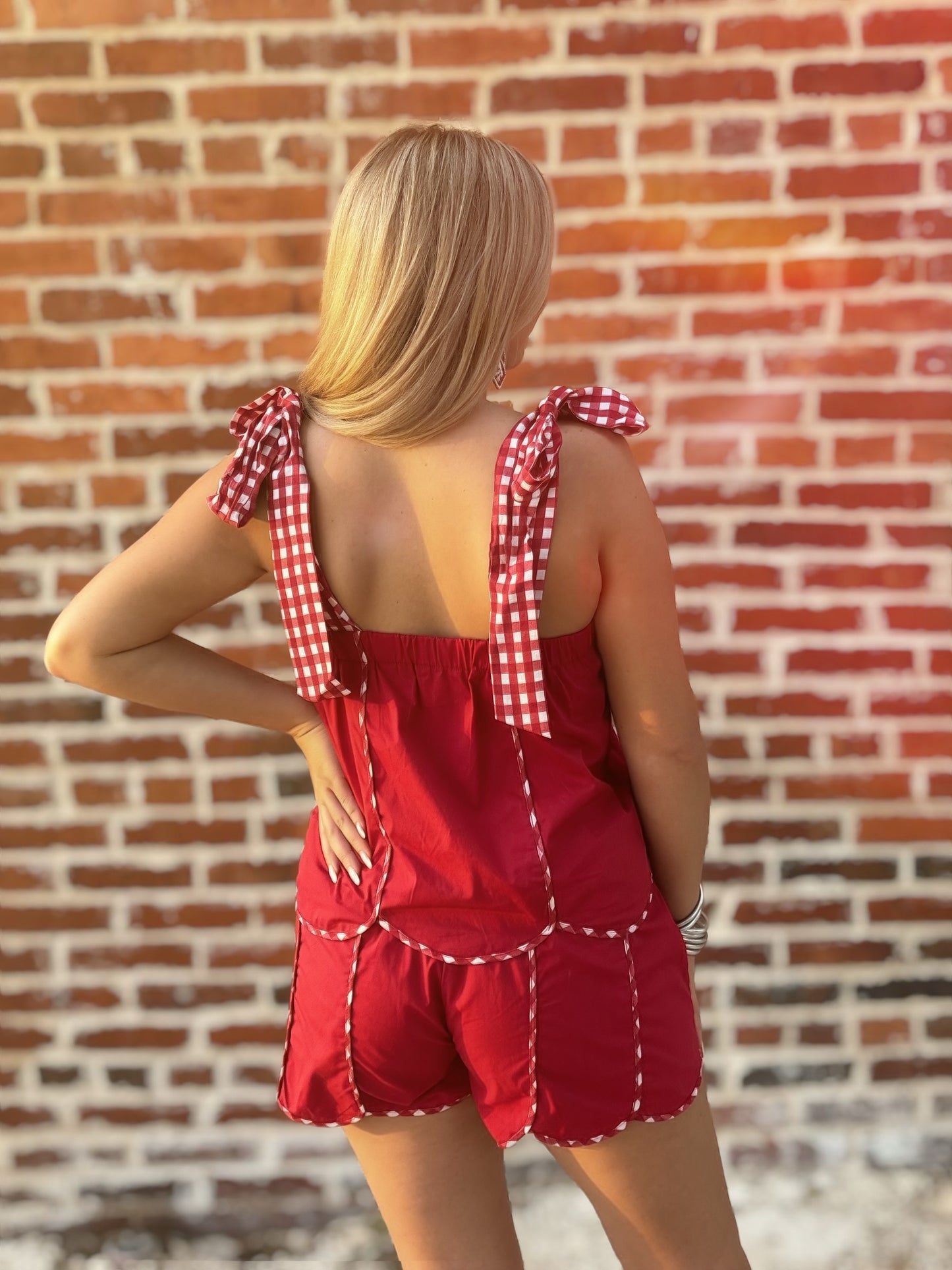 Crimson & White Gingham Game Day Scalloped Set