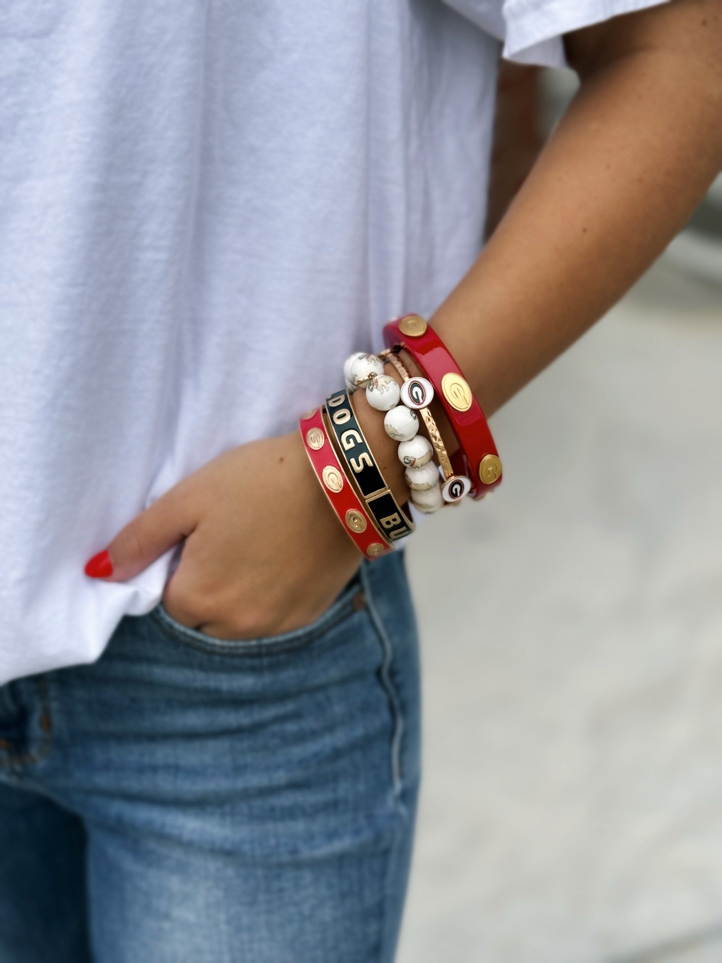 Georgia Bulldogs Enamel Logo Hinge Bangle : Red