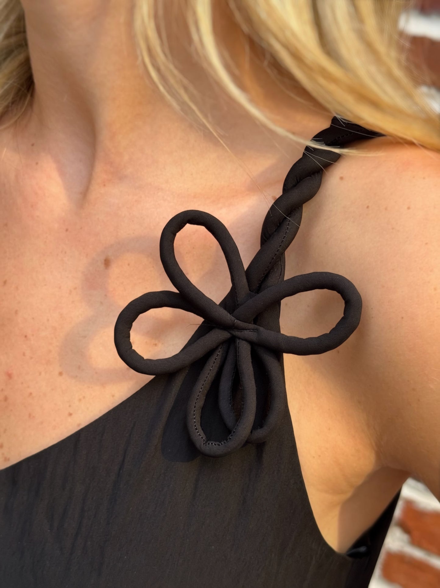 Lightweight Breezy Black Twisted Flower Tank Top