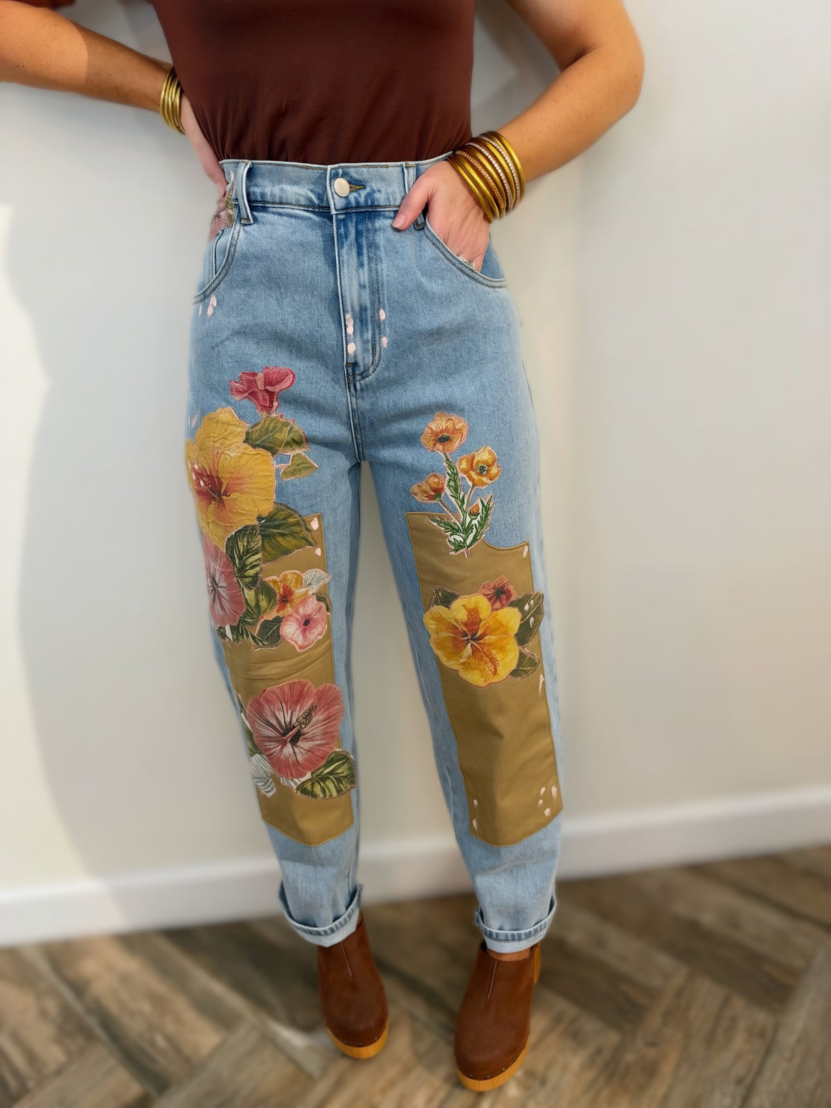 Autumn Floral Patchwork Barrel Leg Jeans – Light Wash