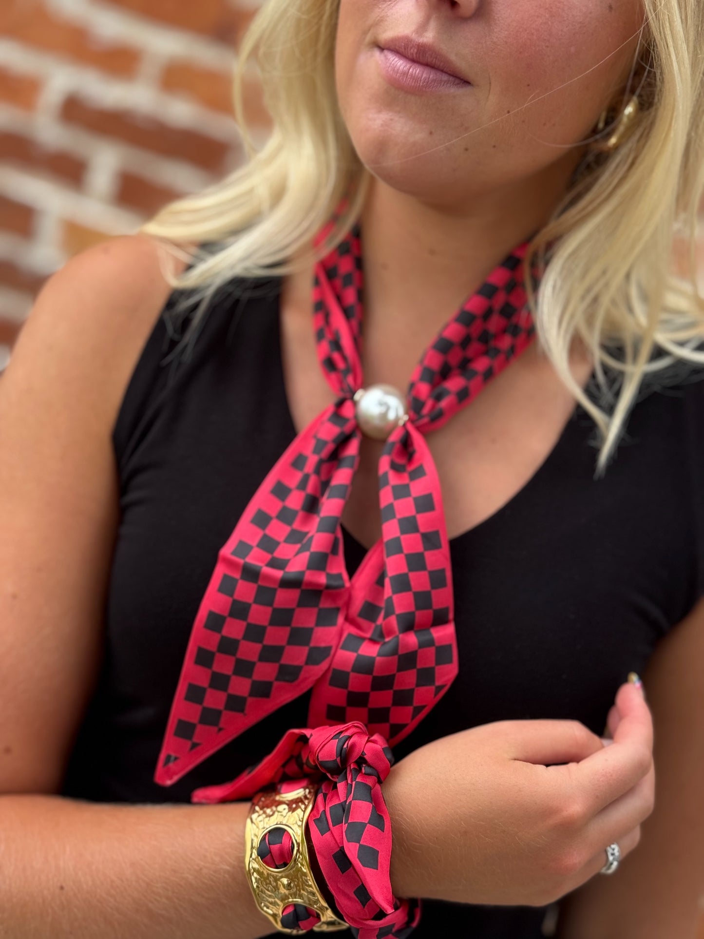 Red & Black Checkered Magnetic Scarf Necklace