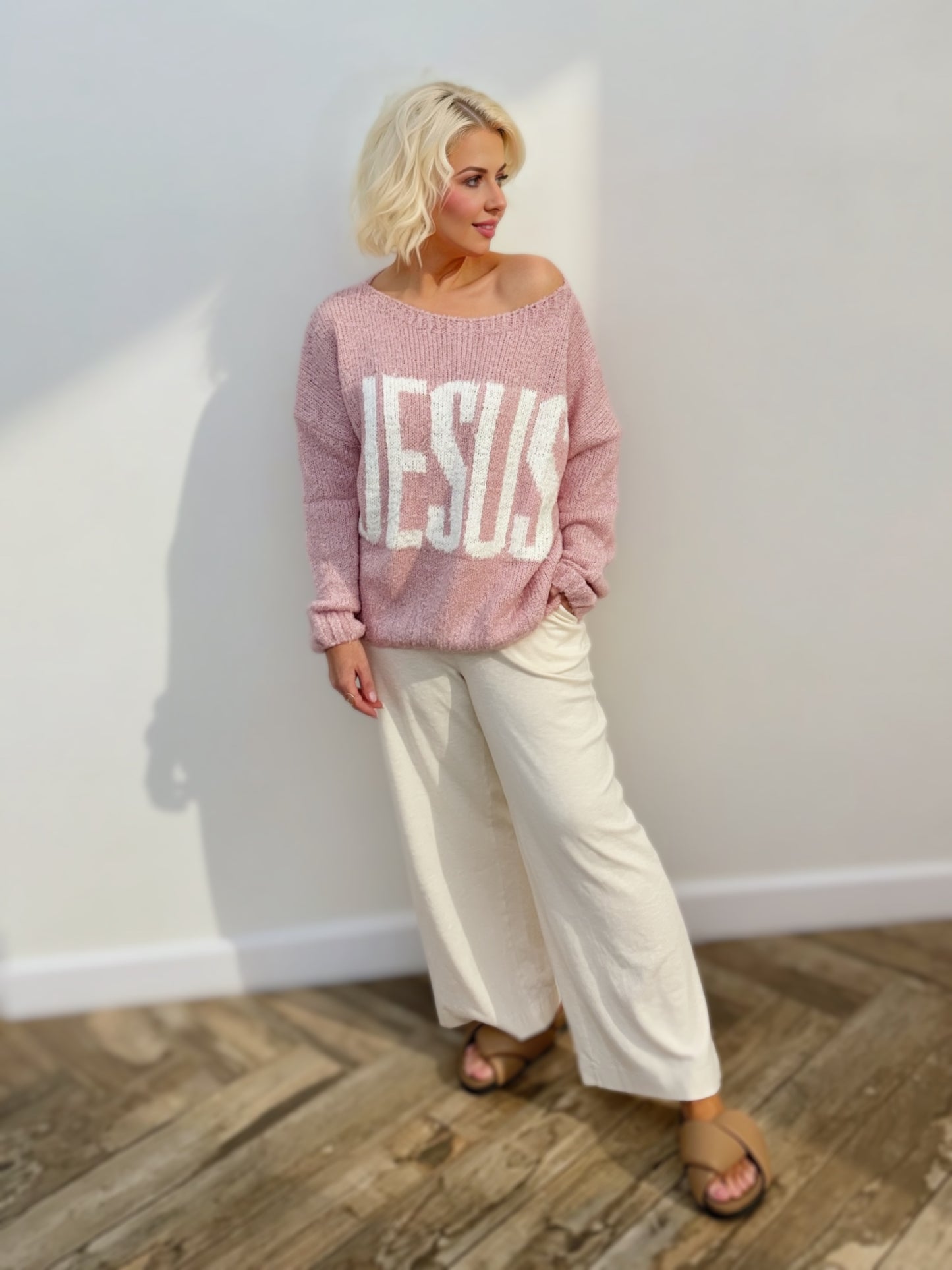 JESUS Schriftzug Oversized-Pullover | Christlicher rosa U-Boot-Ausschnitt Strickpullover | Glaubensbasierte Boutique-Oberteil | Weicher gemütlicher Pullover für Damen
