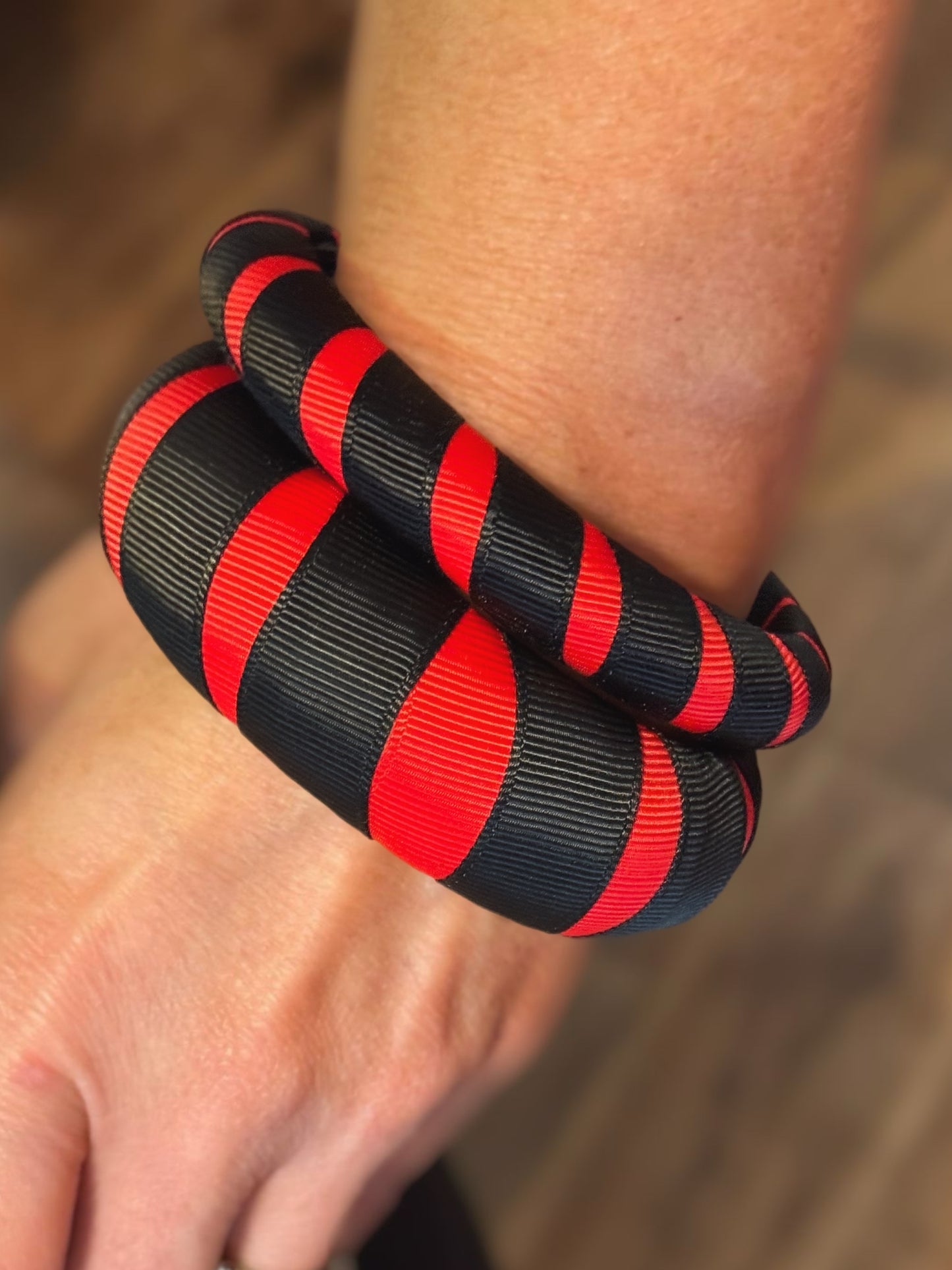 Red & Black Arches Grosgrain Ribbon 1" Width Bangle