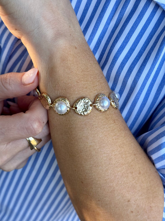 Pearls Before Brunch Textured Pearl Link Chain Bracelet