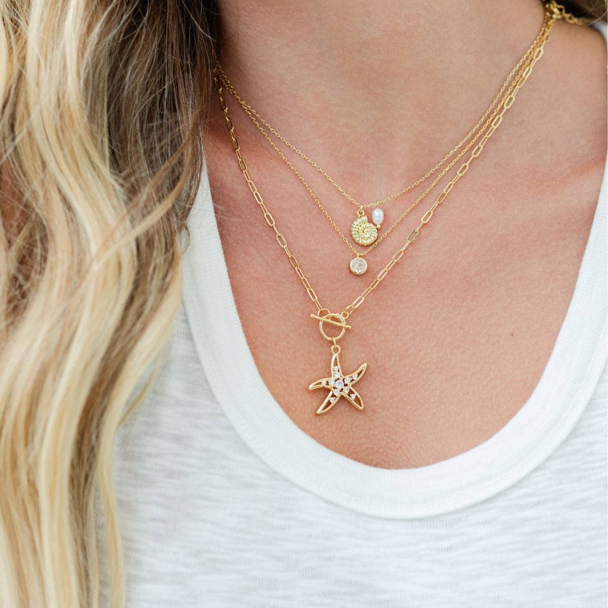 Gold Starfish Toggle Necklace | Coastal Beach Pendant Necklace | Paperclip Chain CZ Starfish Jewelry | 18K Gold Plated Statement Necklace