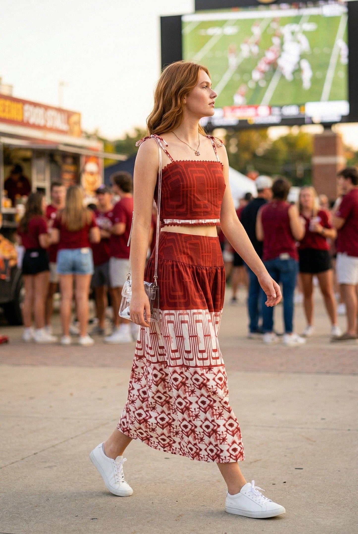Geometric printed crop top and midi skirt set: RED COMBO / L