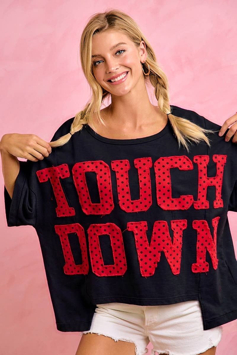 GAMEDAY THEME POLKA DOT PATCHES SHORT SLEEVES TOP: BLACK/RED / L