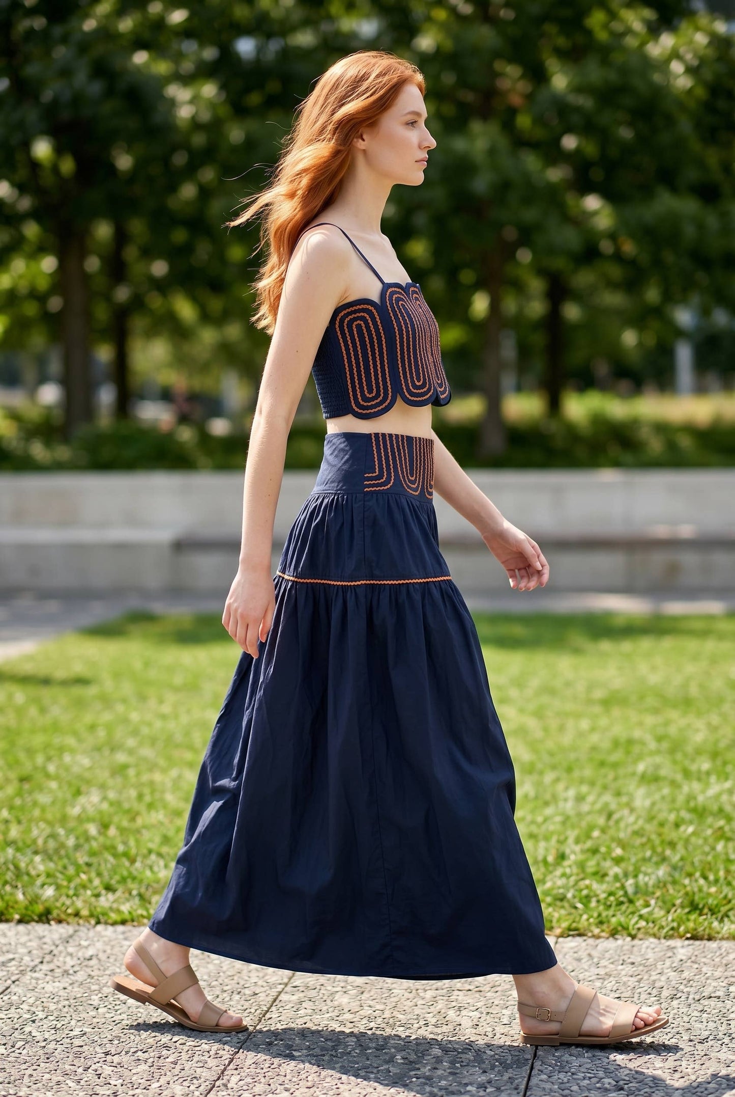 Exclusive Lace Trimmed Top & Skirt Set: WHITE/NAVY / L
